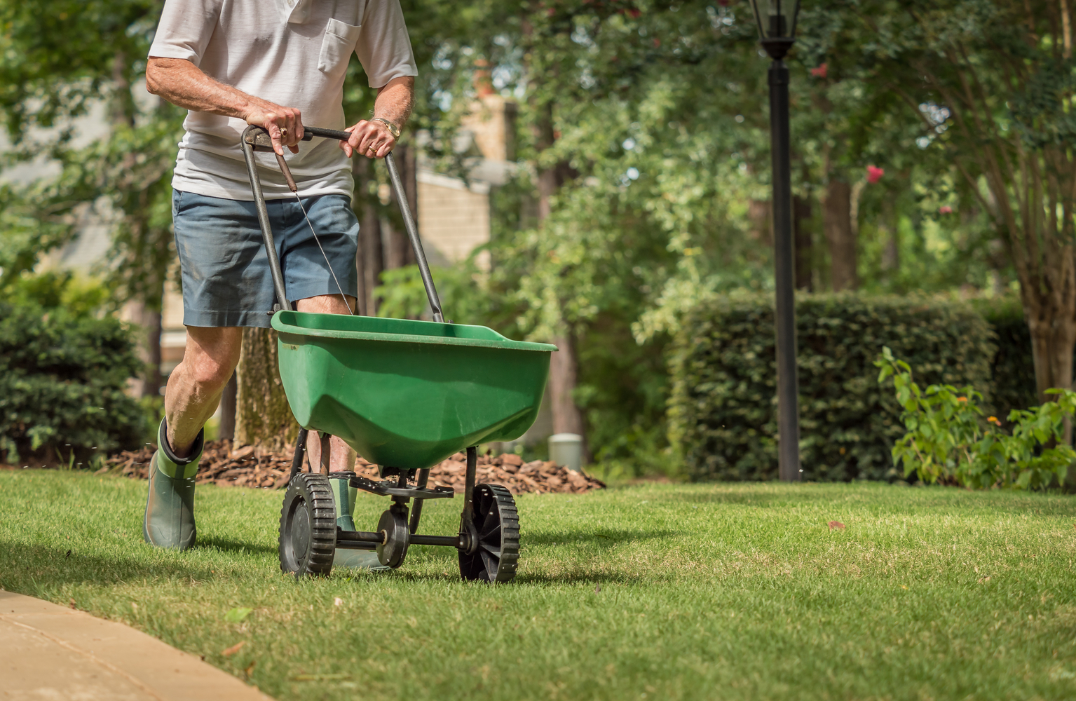 5 Hacks to Make Yard Work Easy